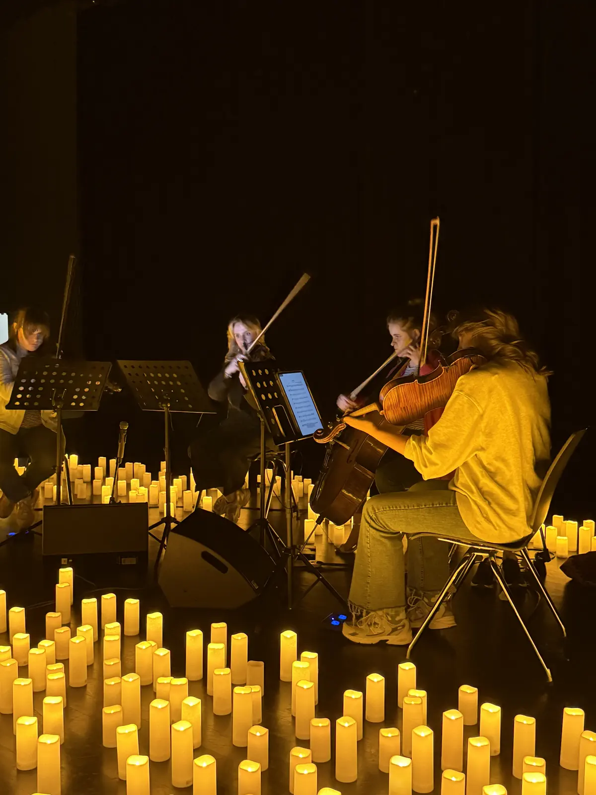 Kwartet w złotym świetle świec. Koncert przy świecach w Kozienicach, 16.04.2026